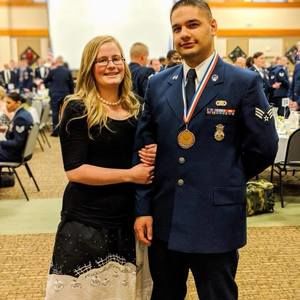 Meet your Posher, Arielle